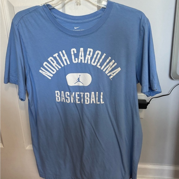 Nike Blue Graphic Tee - Picture 1 of 2